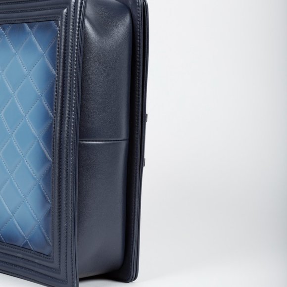 Chanel Ombre Faded Quilted Medium Boy Bag - Picture 4 of 13